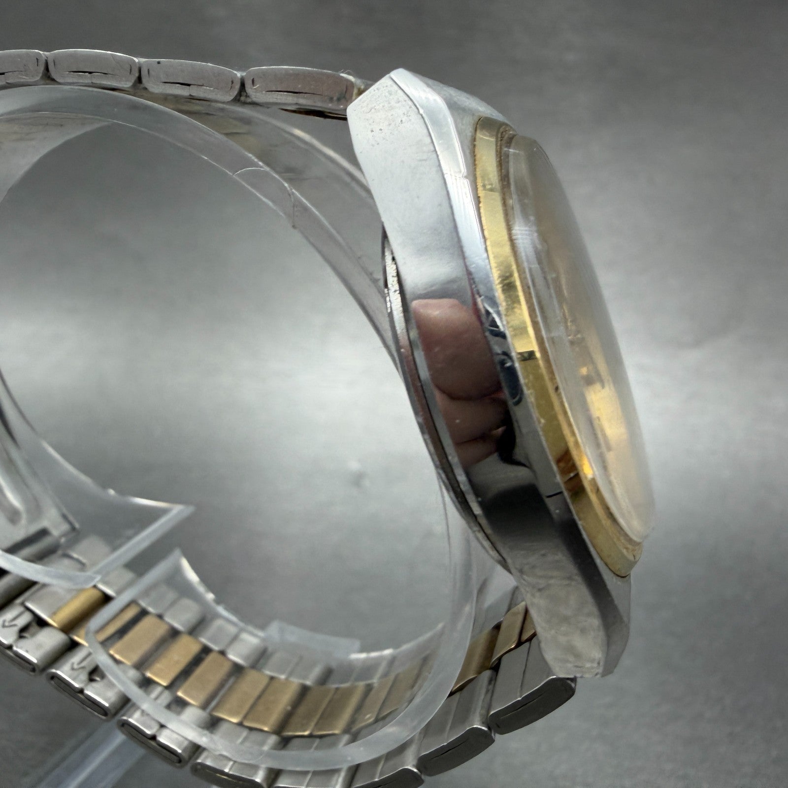 Seiko Pulsar Watch Men 36mm Champagne Dial Two Tone Daydate Y513-8259 NewBattery3