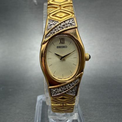 Seiko Watch Women 17mm Champagne Dial Gold Tone Oval V400-6559 VTG New Battey 560