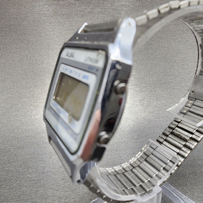 Seiko ALBA Digital Watch Men 33mm LCD Silver Tone Date Month W4015050 New Batt2