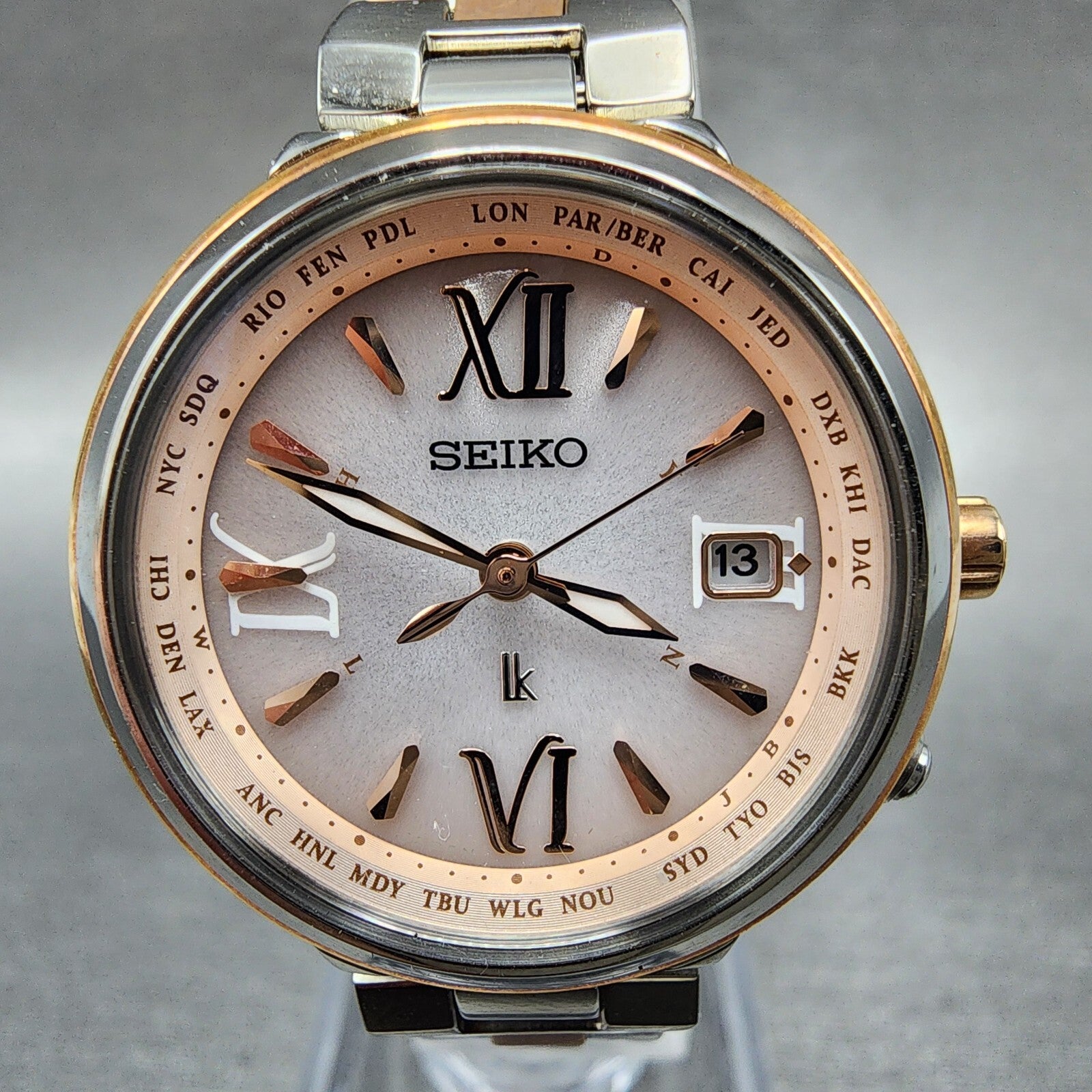 Seiko Lukia Watch Women 28mm Silver Dial Two Tone Date Solar Round Runs SSVV0201