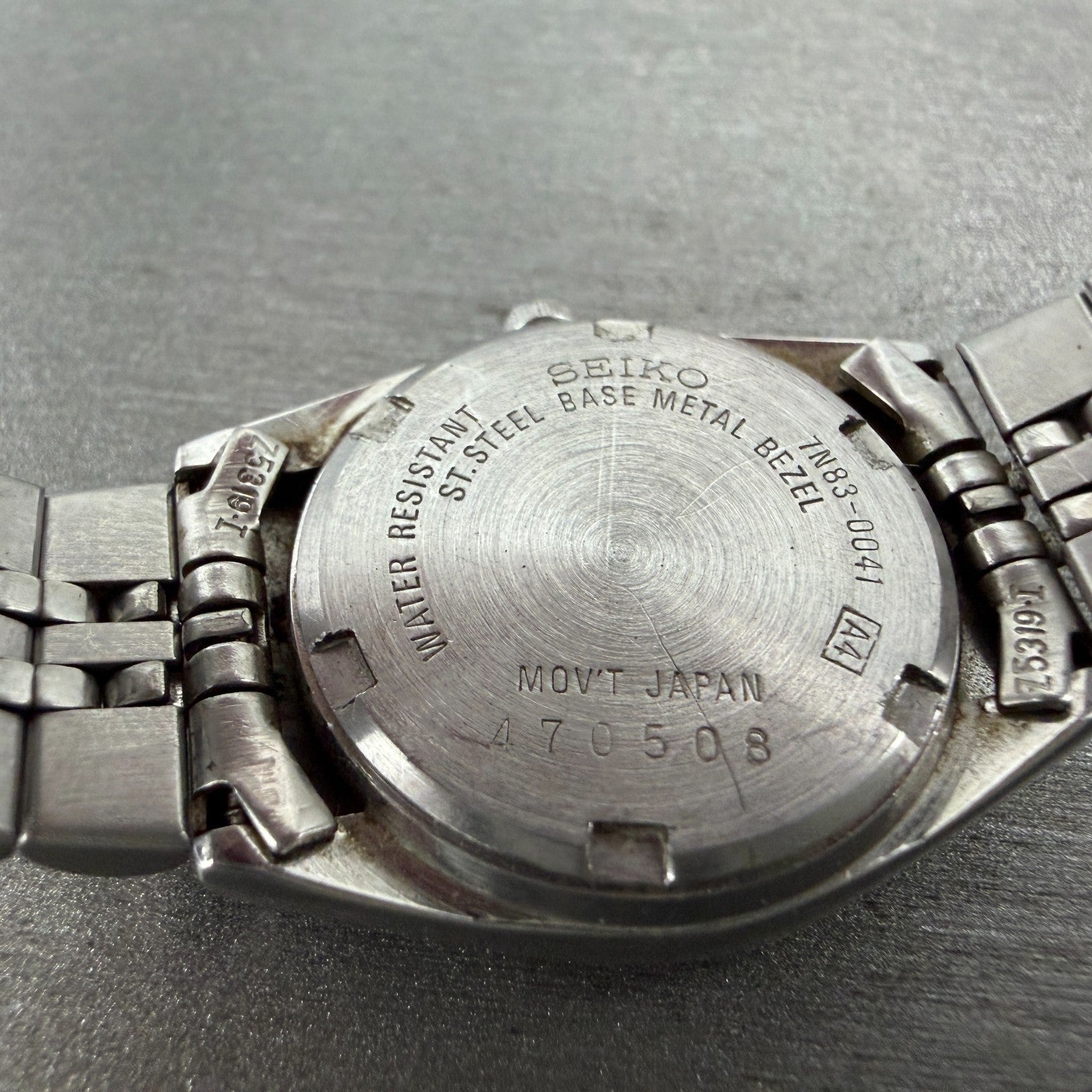 Seiko Watch Women 24mm Black Tone Silver Tone Daydate Round 7N83-0041 New Batter9