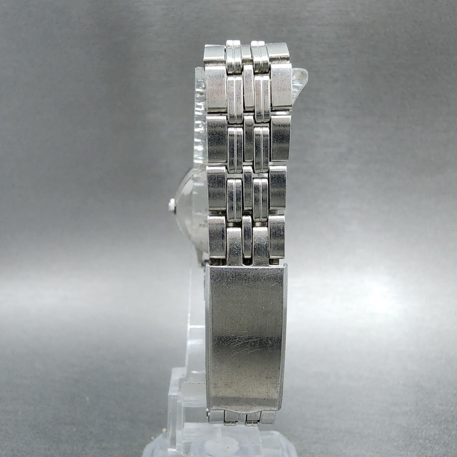 Seiko Watch Women 25mm White Dial Silver Tone Round 54210090 New Battery VTG7