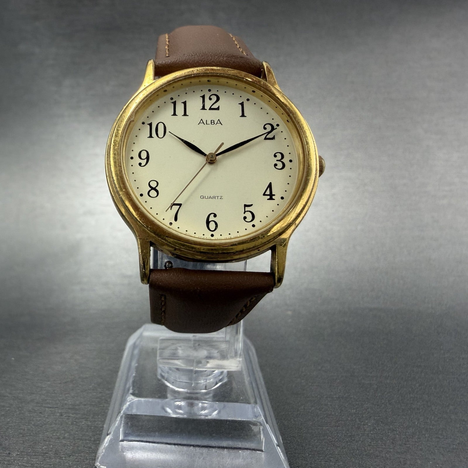 Seiko Alba Watch Men 33mm White Dial Gold Tone Round V501-6K80 New Battery5