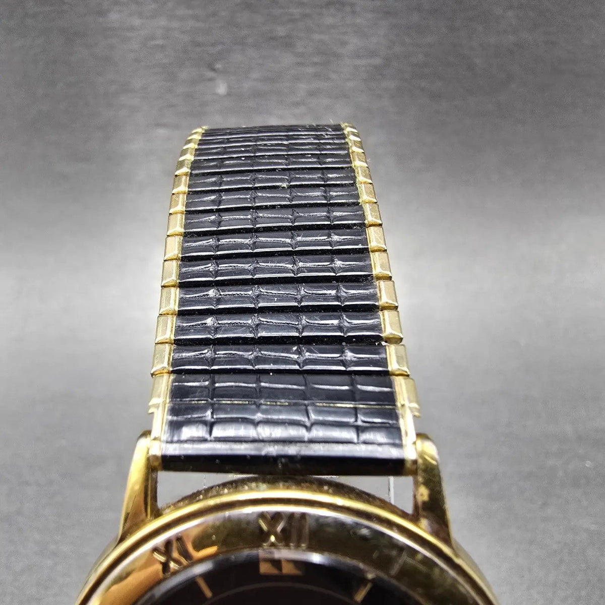 Citizen Watch Men 33mm Black Dial Gold Tone Date Round 5510-K06860 New Battery k4