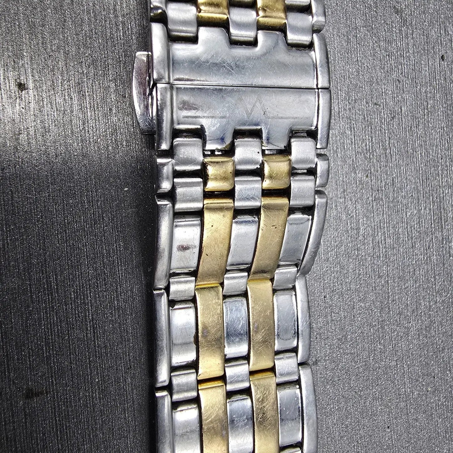 Band for questlnda2