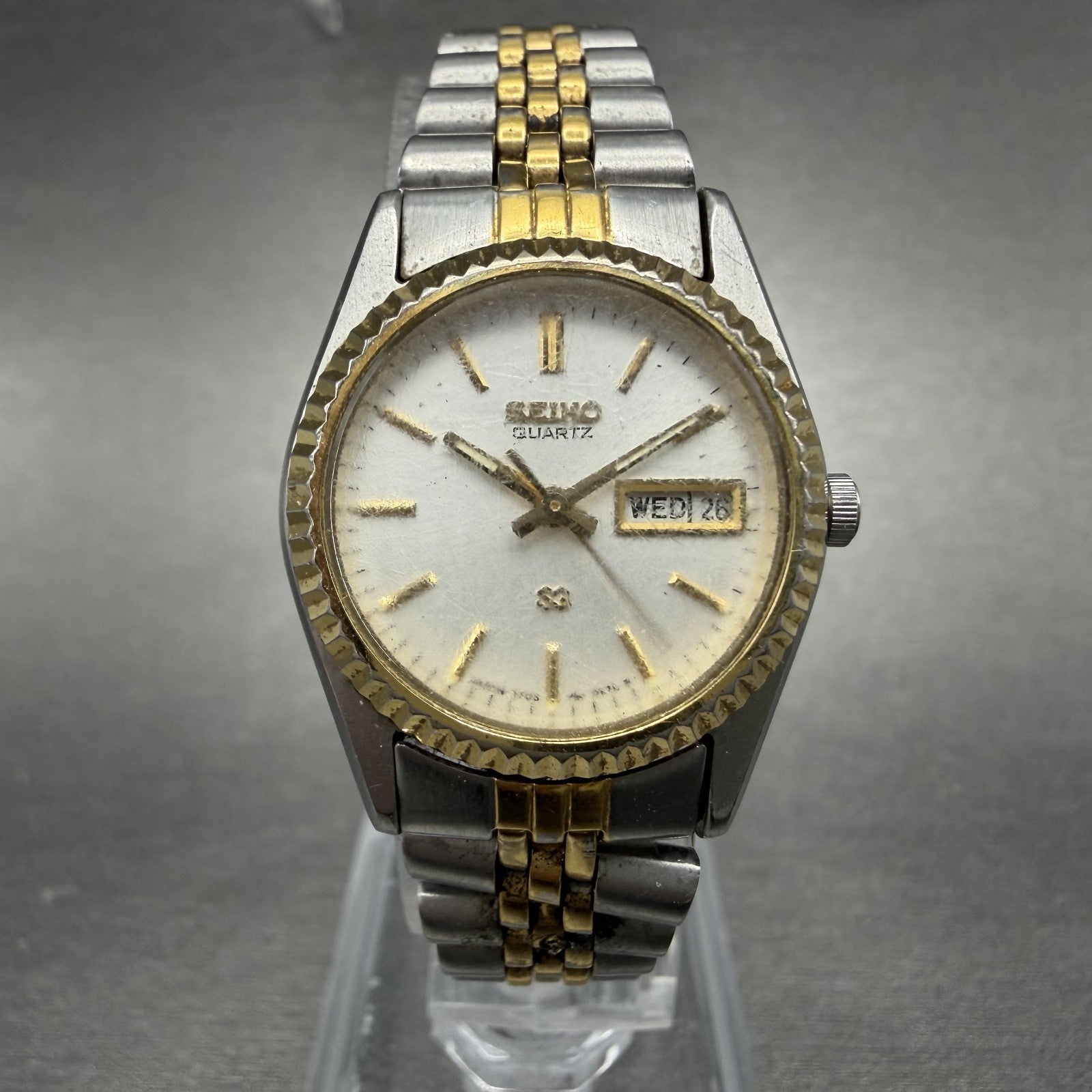 Seiko SQ Watch Women 24mm White Dial Two Tone Daydate 3y03-0169 New Battery IF200