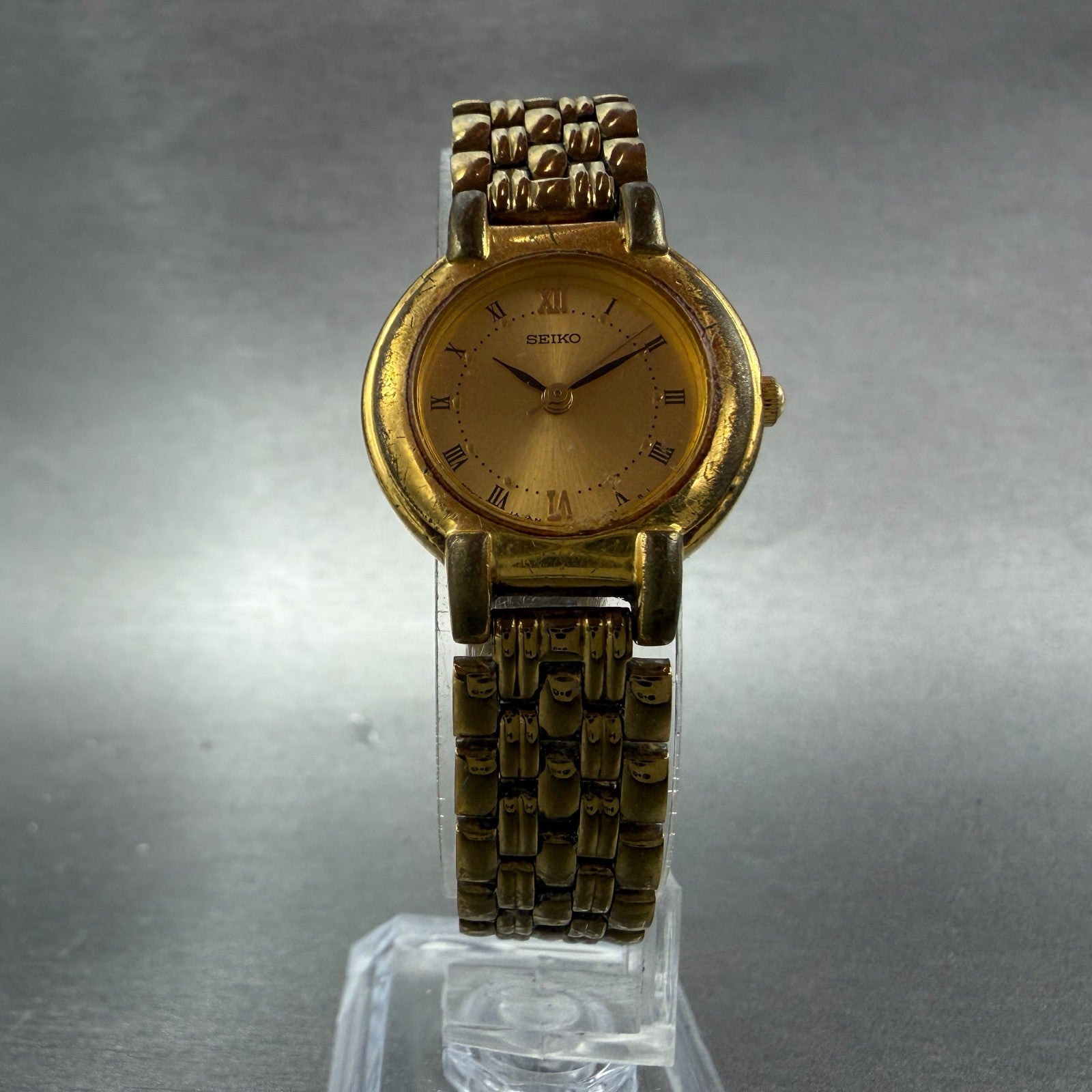 Seiko Watch Women 24mm Champagne Dial Gold Tone Round V701-1781 New Battery5
