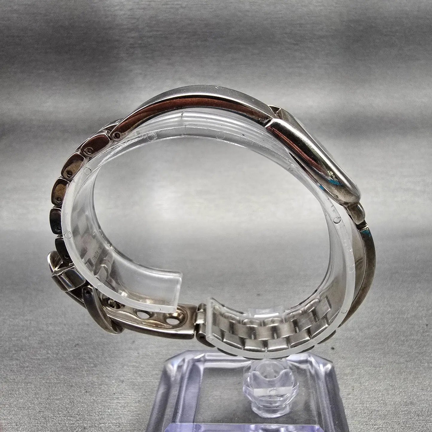 Bulova Watch Women 25mm Black Dial Silver Tone Round Bangle 96L18 New Battery F8