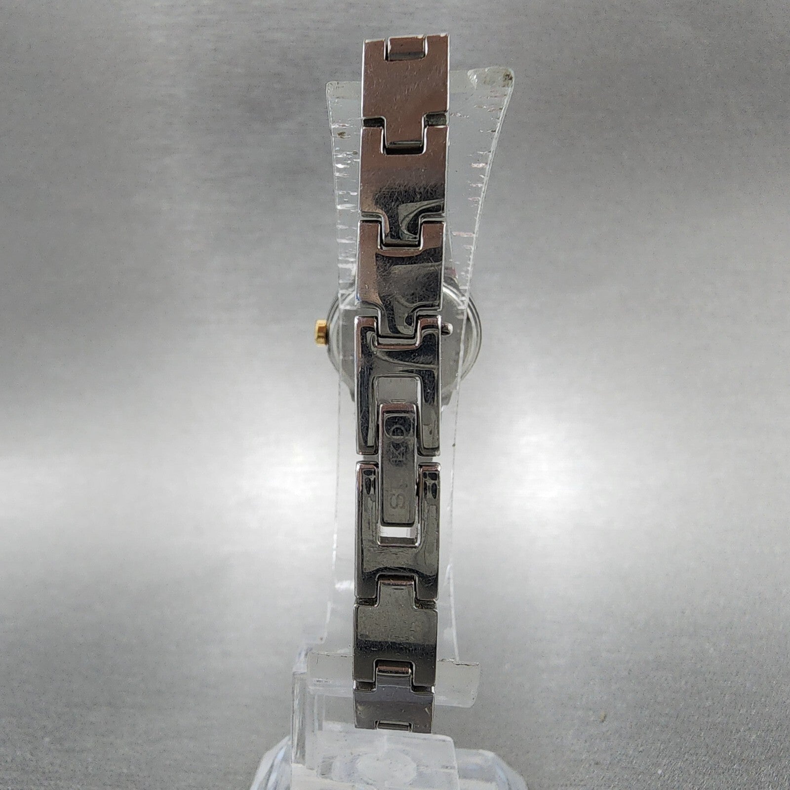 Seiko Watch Women 2mm White Dial Two Tone Round 1n000gm0 New Battery7