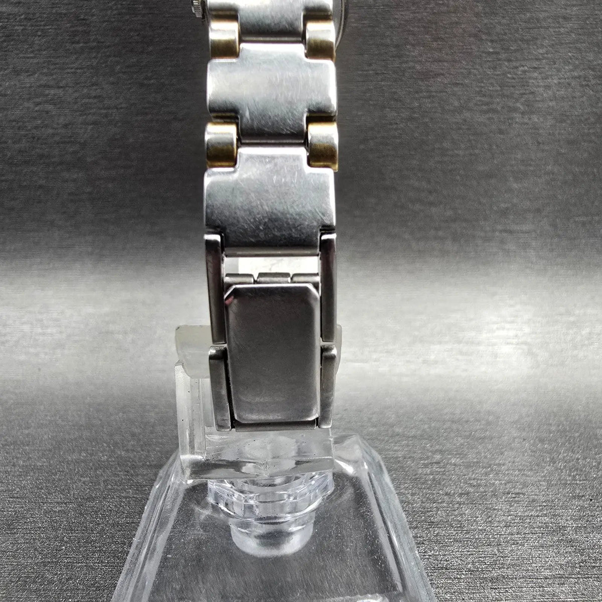 Citizen CQ Watch Women 21mm Gray Dial Two Tone Round 3220-S05154 New Battery 677