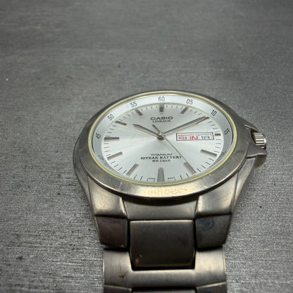 Casio Lineage Titanium Watch Men 38mm Silver Dial Daydate LIN-171J READ!! Newbat2