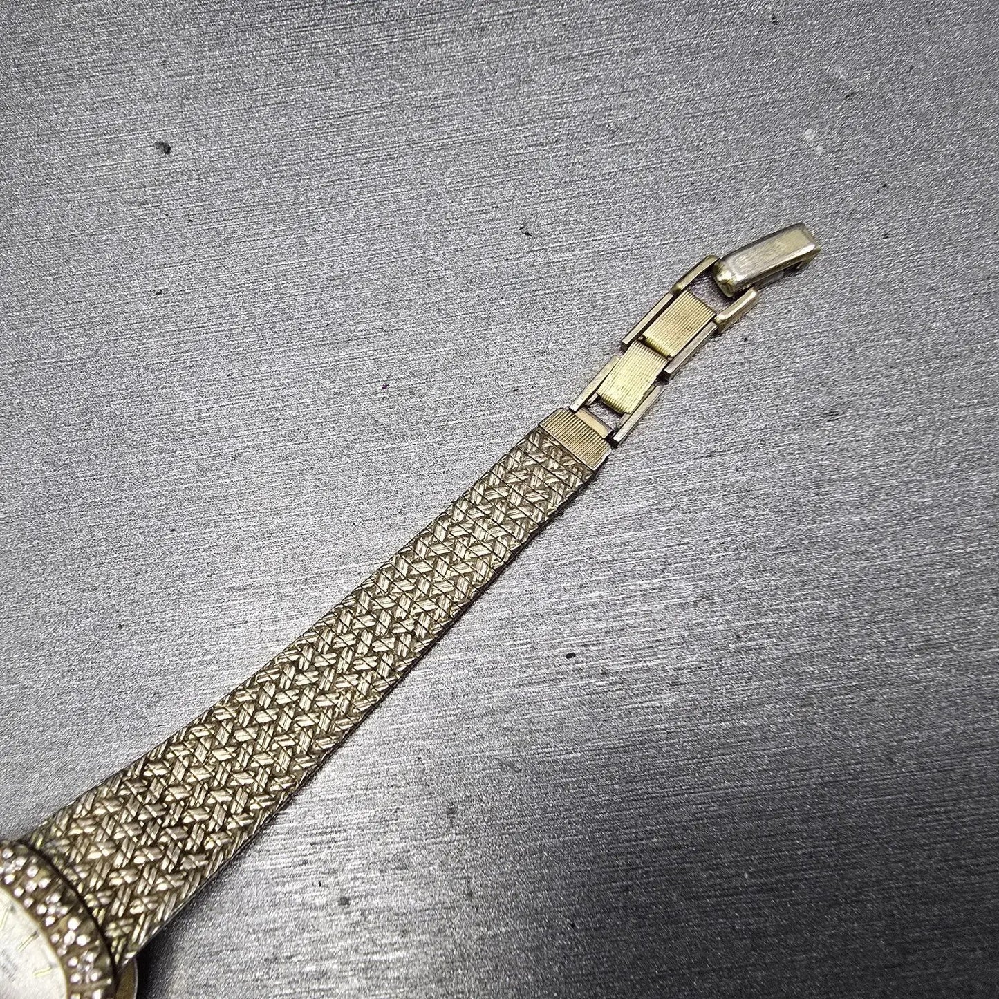 Hamilton Watch Women 18mm White Dial Gold Tone Rectangle Diamonds 8862 PARTS7