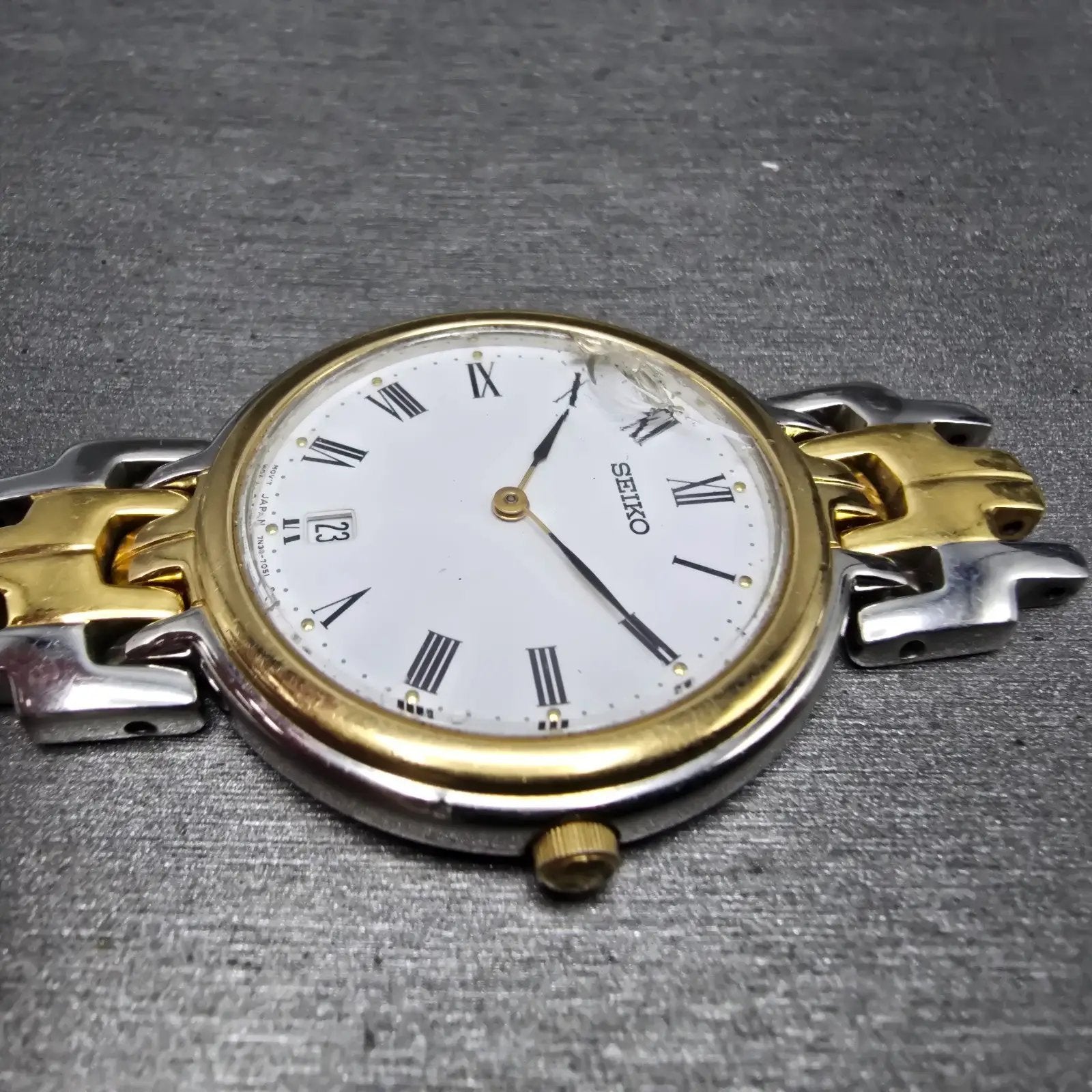 Seiko Watch Men 34mm White Dial Two Tone Date Round READ!! 7N39-7029 New Battery3