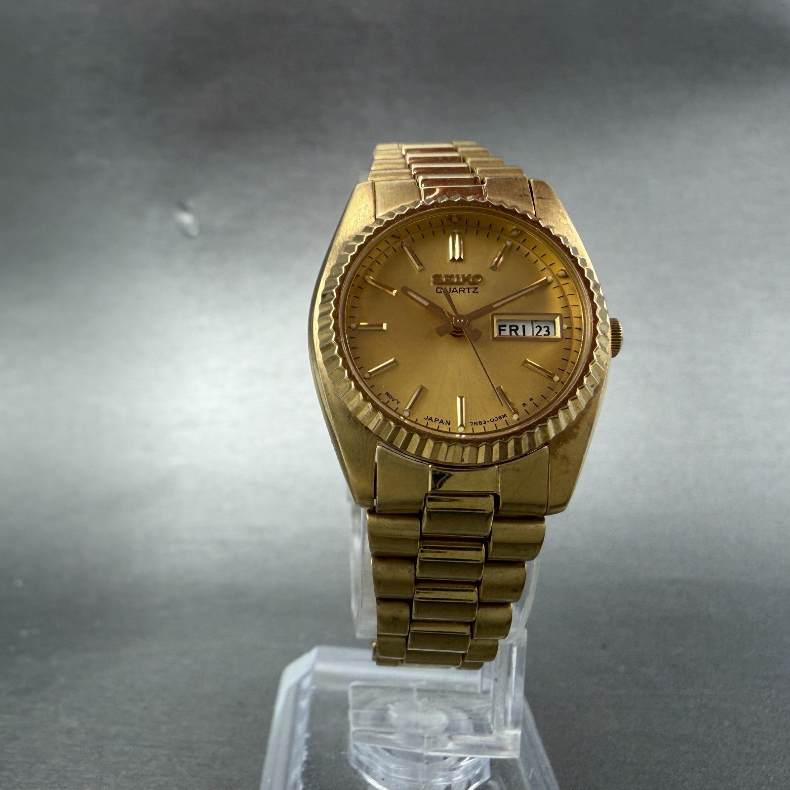 Seiko Watch Women 25mm Gold Dial Gold Tone Daydate Round 7N83-0041 New Battery L5