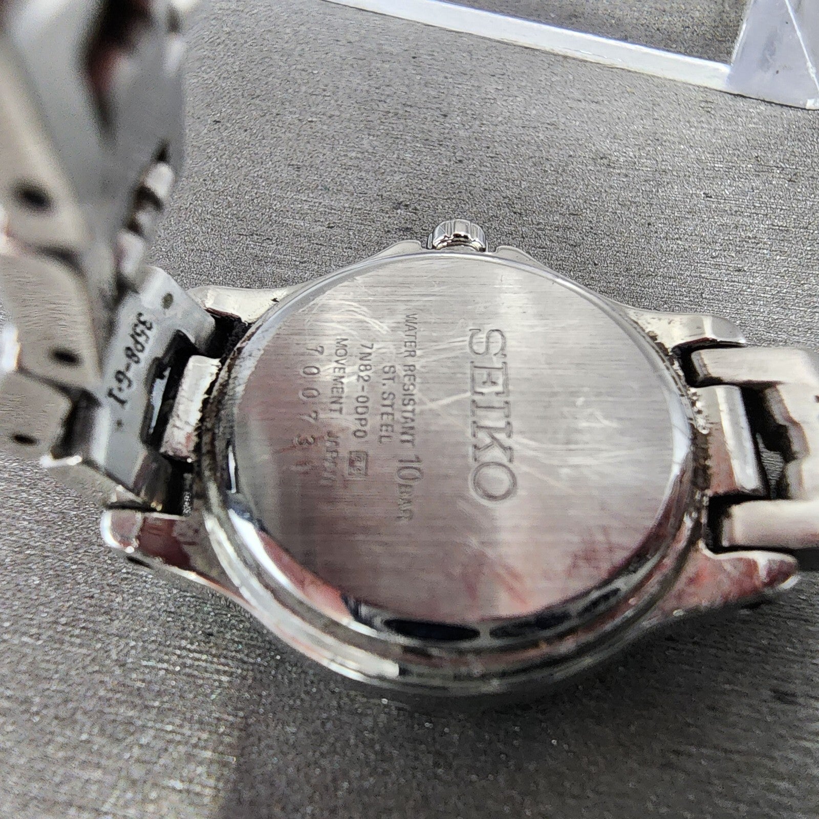 Seiko Watch Women 26mm White Dial Steel Date Round 7N820DP0 New Battery9
