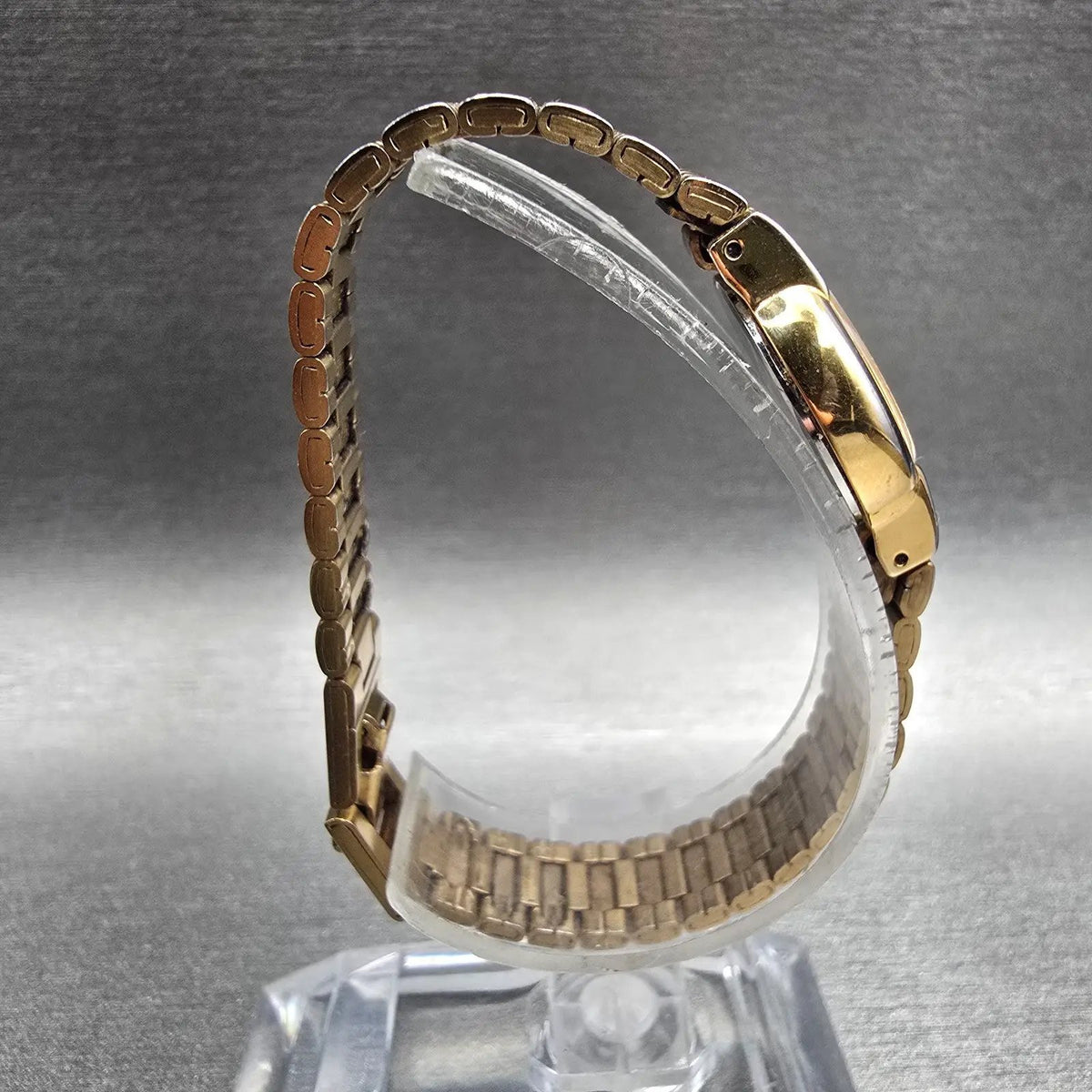 Seiko Watch Women 19mm Champagne Dial Gold Tone Round 1N00-)B10 New Battery VTG8