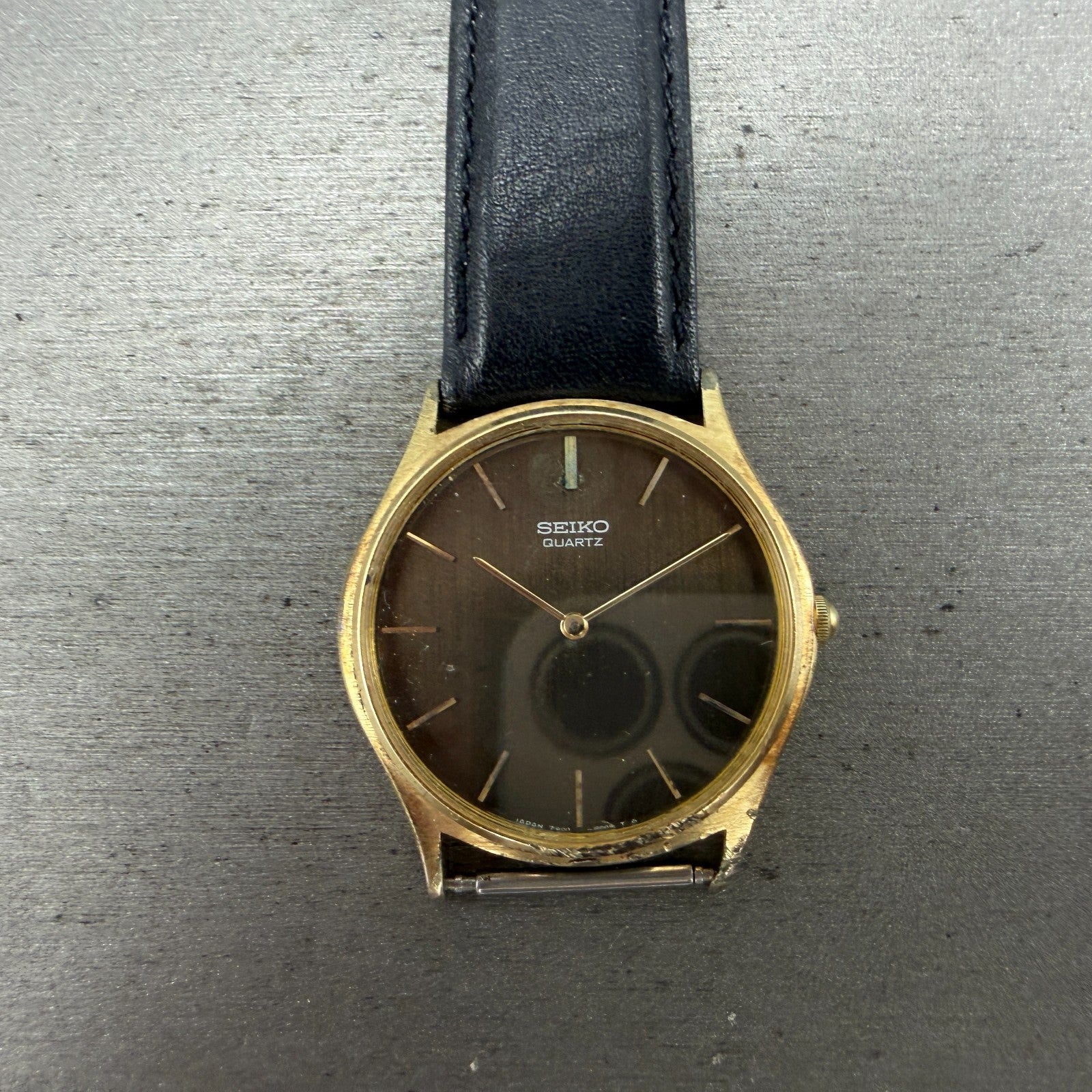 Seiko Watch Men 33mm Brown Dial Gold Tone Round 7800-8009 PARTS Vintage0
