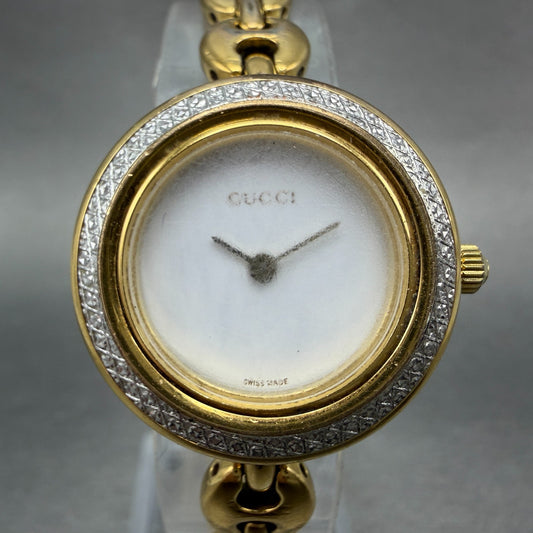Gucci 11/12.2 Watch Women 26mm White Dial Gold Tone Round New Batt Diamond Bezel0