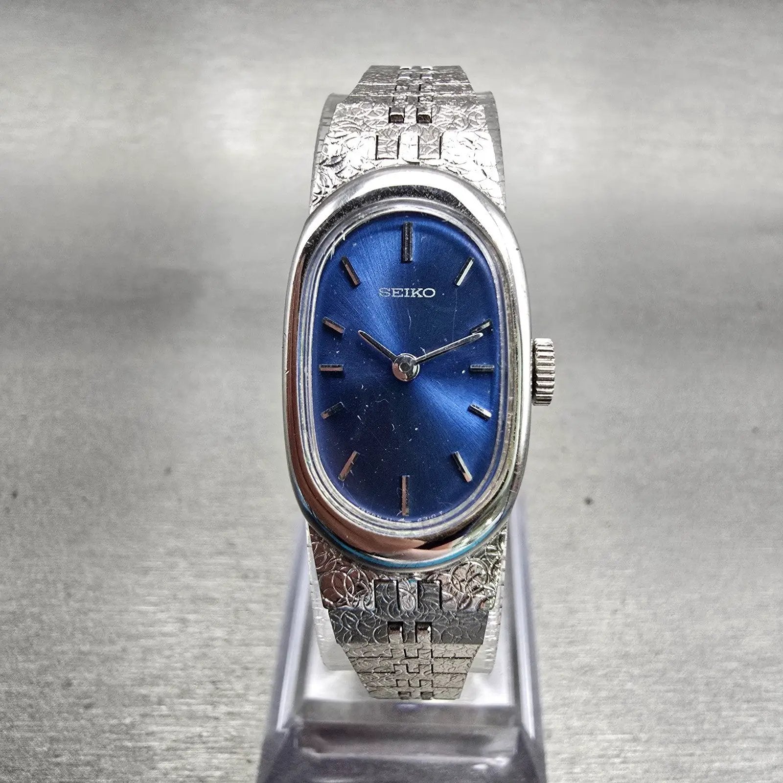 Seiko Watch Women 16mm Blue Dial Silver Tone Manual Wind 11-8309 Works VTG0