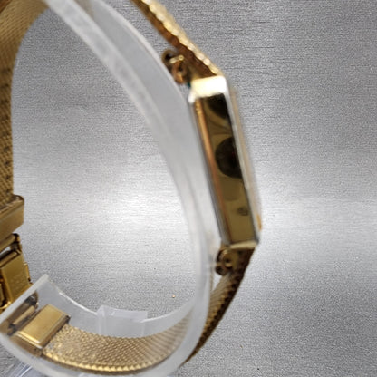 Seiko Tank Watch Women 13mm Black Dial Gold Tone Rectangle 2e206239 New Battery3