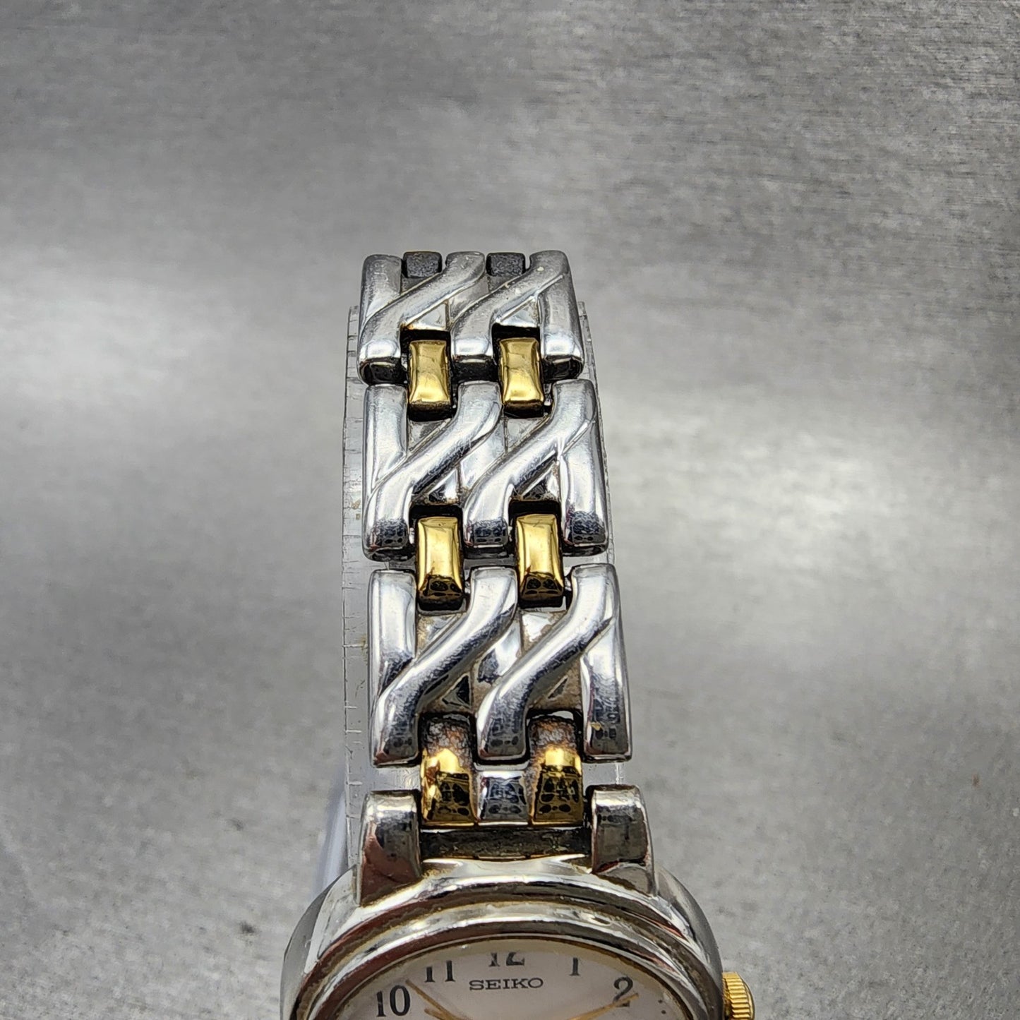Seiko Watch Women 24mm White Dial Two Tone Round V7012089 New Battery4