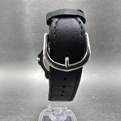 Victorinox Swiss Army Watch Men 39mm White Dial Black Red Date New Battery7