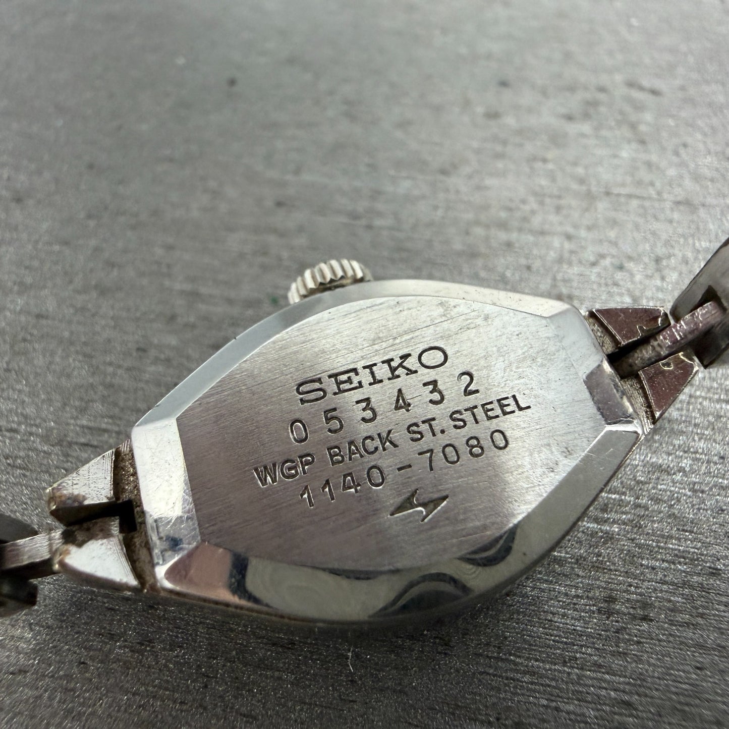Seiko Special Watch Women 15mm White Dial Silver Tone Manual Wind 1140-7080 Runs9