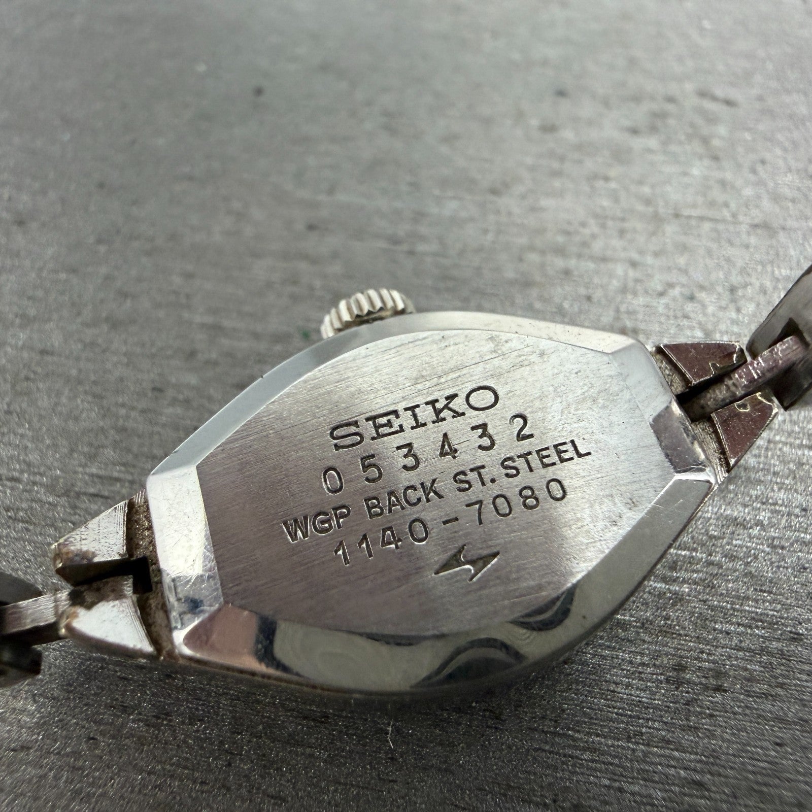 Seiko Special Watch Women 15mm White Dial Silver Tone Manual Wind 1140-7080 Runs9