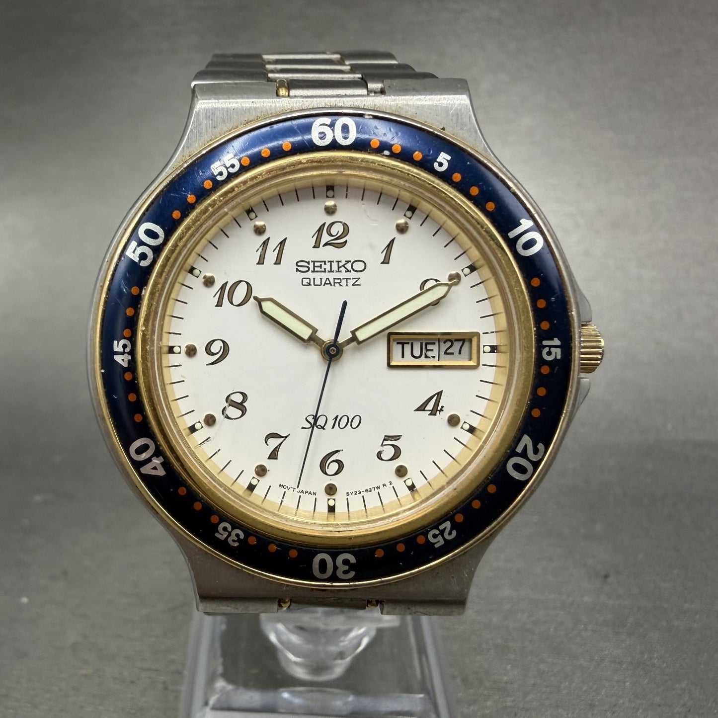 Seiko SQ Dive Watch Men 39mm White Dial Two Tone Daydate 5Y23-6130 New Battery0