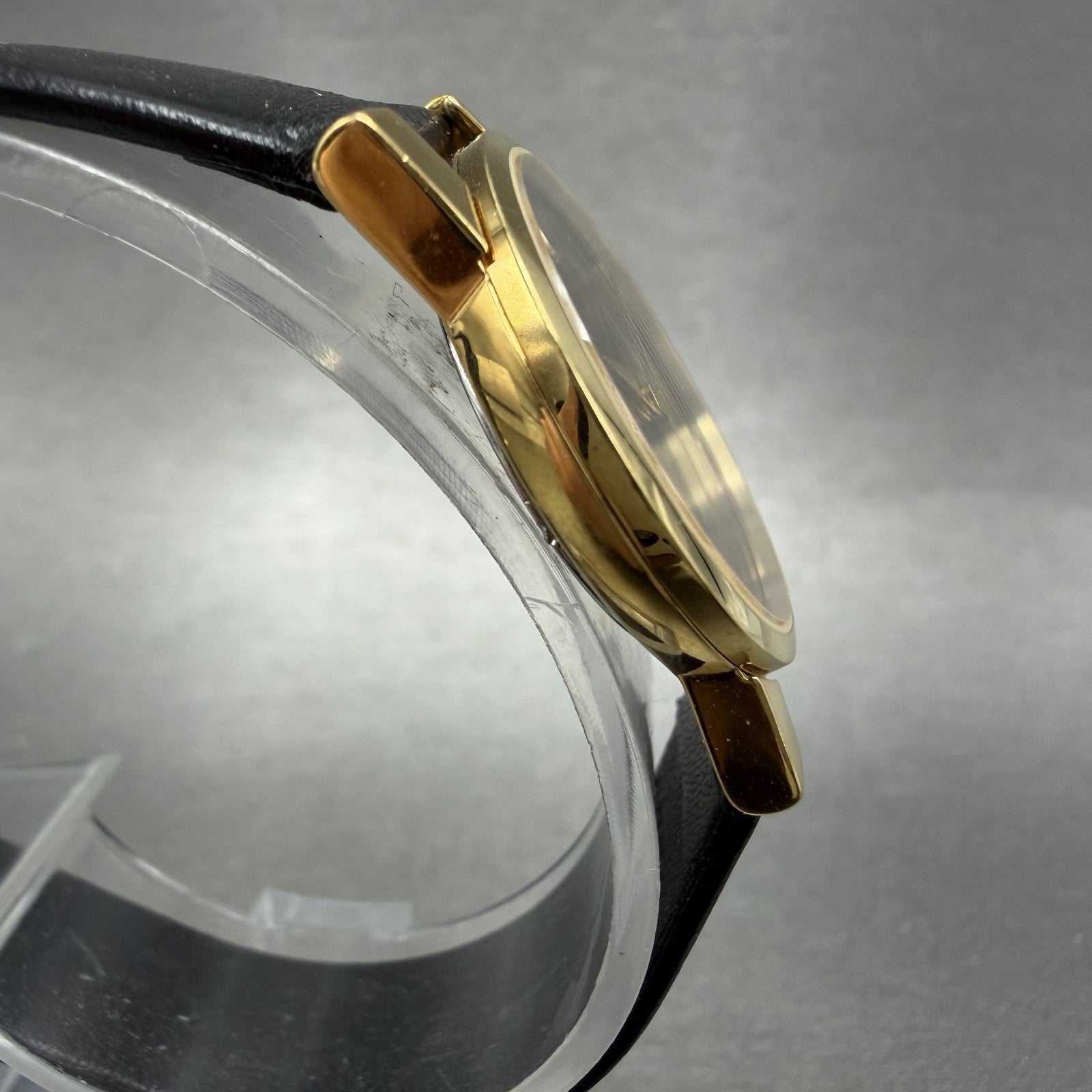 Movado Museum Watch Women 25mm Black Dial Gold Round 87.A1.845 New Battery3