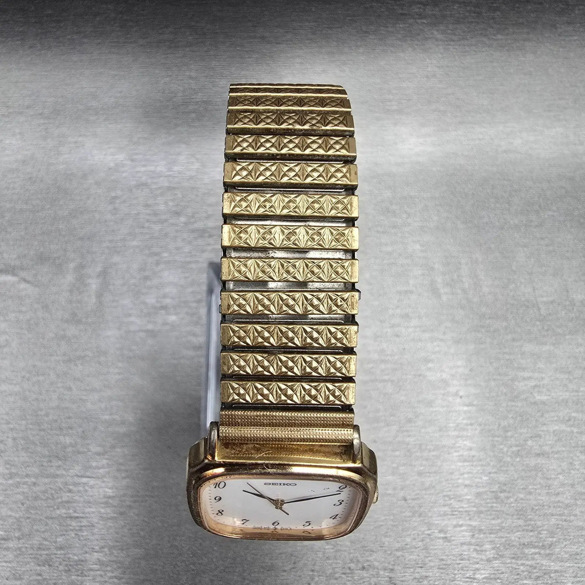 Seiko Watch Men 27mm White Dial Gold Tone Rectangle 5P31-5270 New Battery4