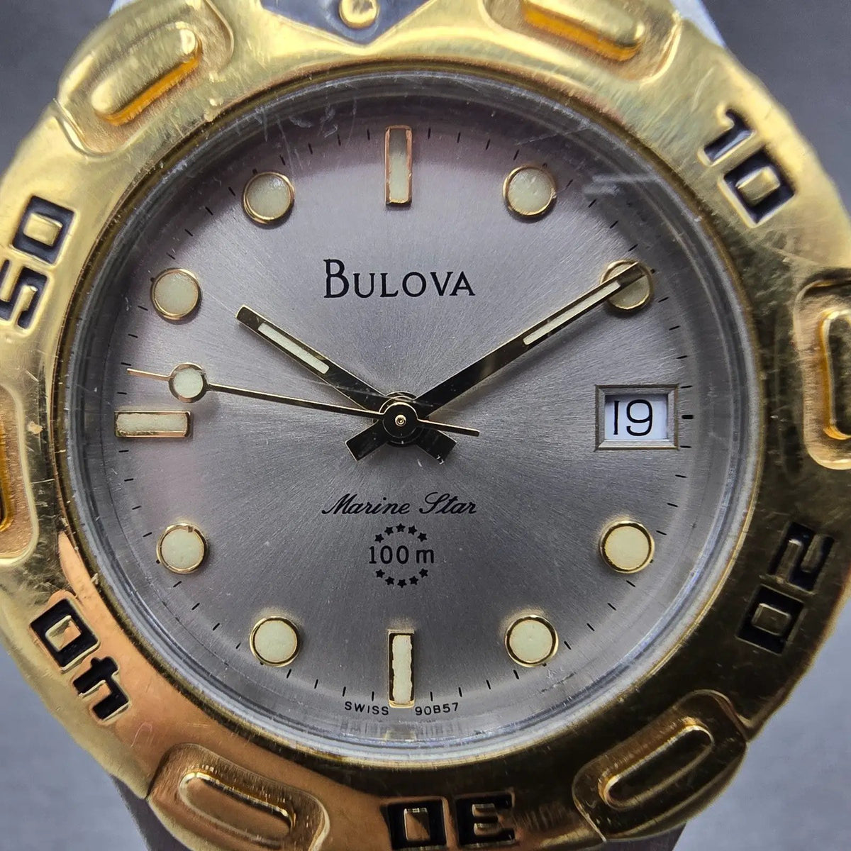 Bulova Marine Star Dive Watch Men 36mm Gray Dial Two Tone Date 90B57 PARTS2