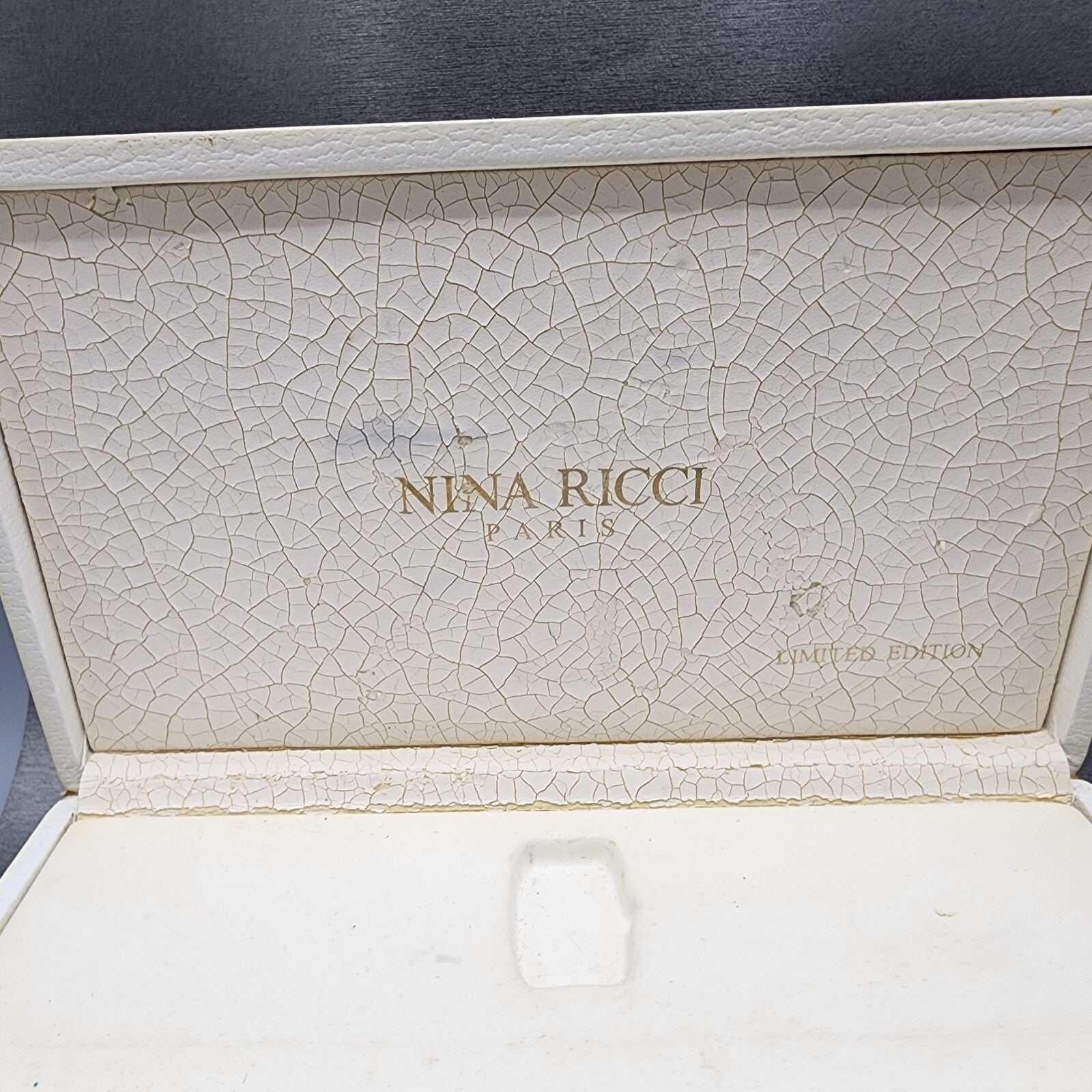 Nina Ricci Tank Watch Women 18mm MOP Dial Gold Plated Rectangle  New Battery14