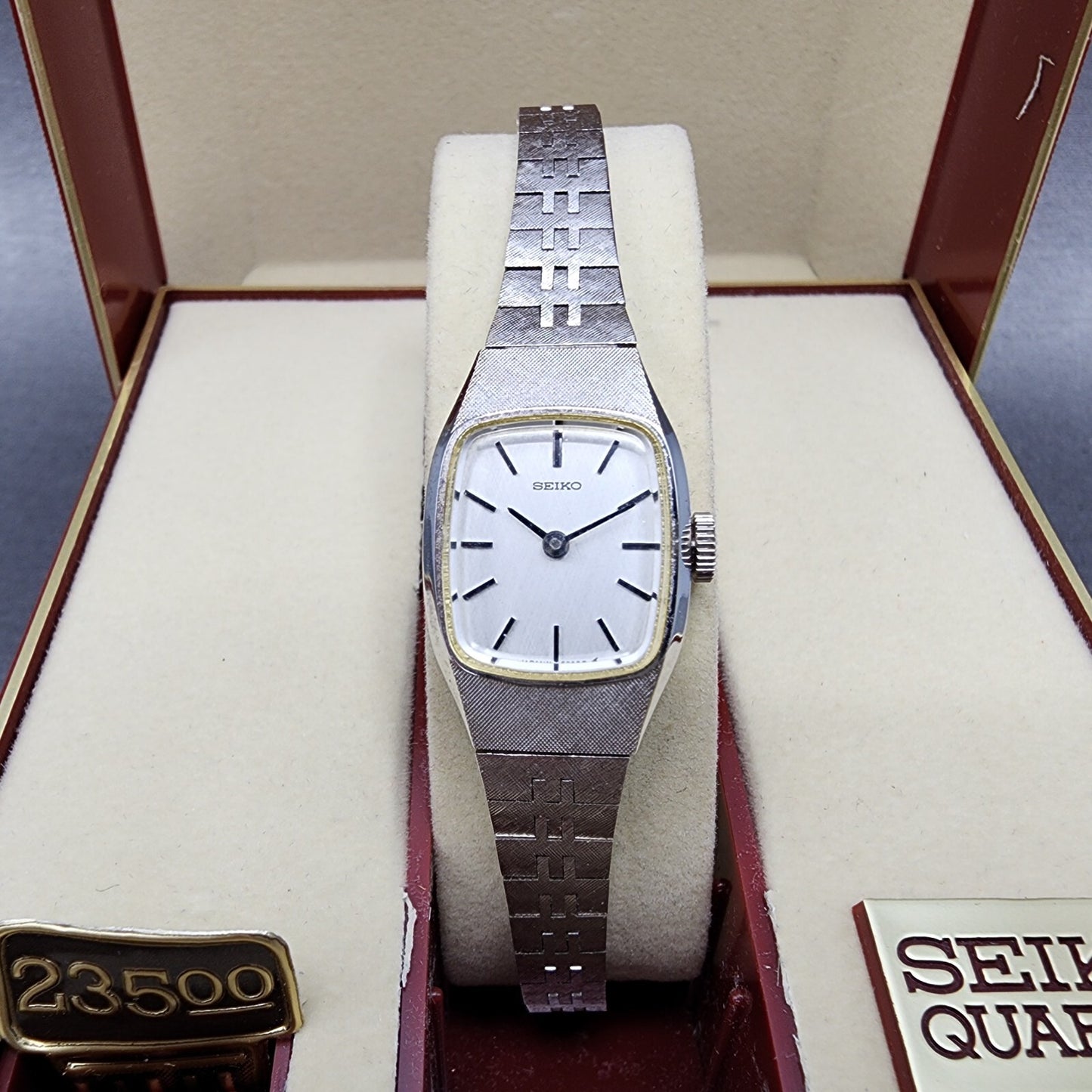 Seiko Watch Women 17mm Silver Dial Silver Tone Rectangle Manual Wind Runs  NOS0