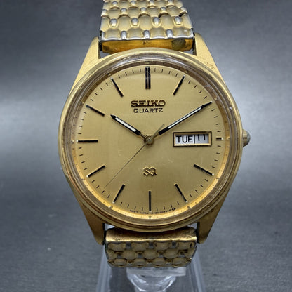 Seiko SQ Watch Men 36mm Champagne Dial Gold Tone Daydate 5y23-8040 New Battery0