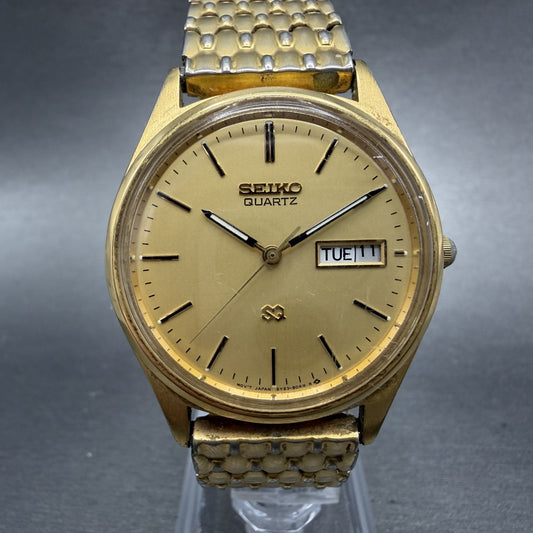 Seiko SQ Watch Men 36mm Champagne Dial Gold Tone Daydate 5y23-8040 New Battery0