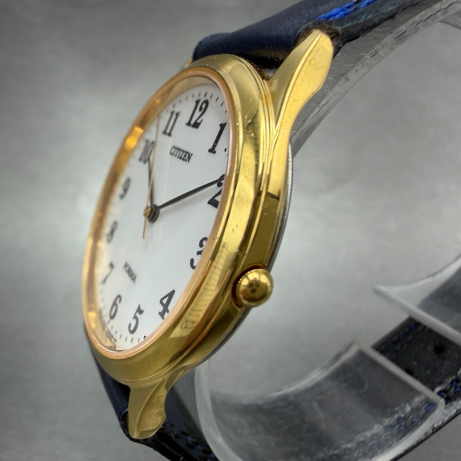 Citizen Forma Watch Unisex 33mm White Dial Gold Tone Round 4631-E63051 New Batt2