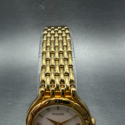 Seiko Pulsar Watch Women 24mm MOP Dial Gold Tone Round V401-1730 New Battery4