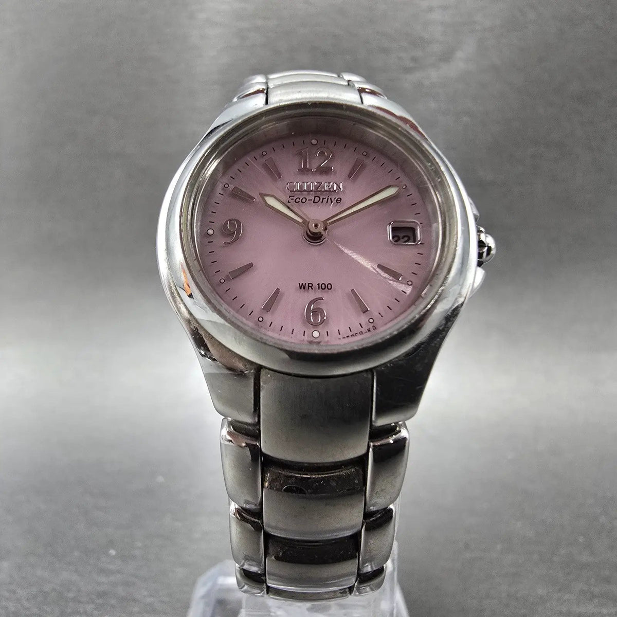 Citizen Eco-Drive Watch Women 26mm Pink Dial Silver Tone Date E011-S039941 RunsT5