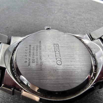 Seiko Solar Watch Men 39mm Black Dial Silver Tone Date Round V157-0AC0 Works10