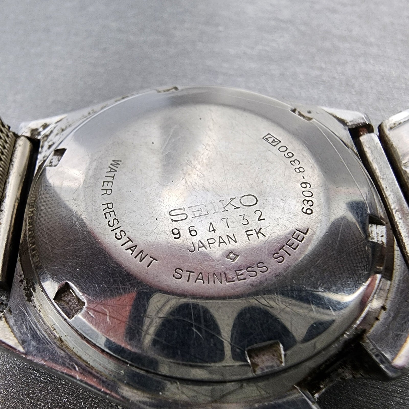 Seiko 5 Sports Watch Men 38mm Silver Dial Steel Daydate 63098360 PARTS11
