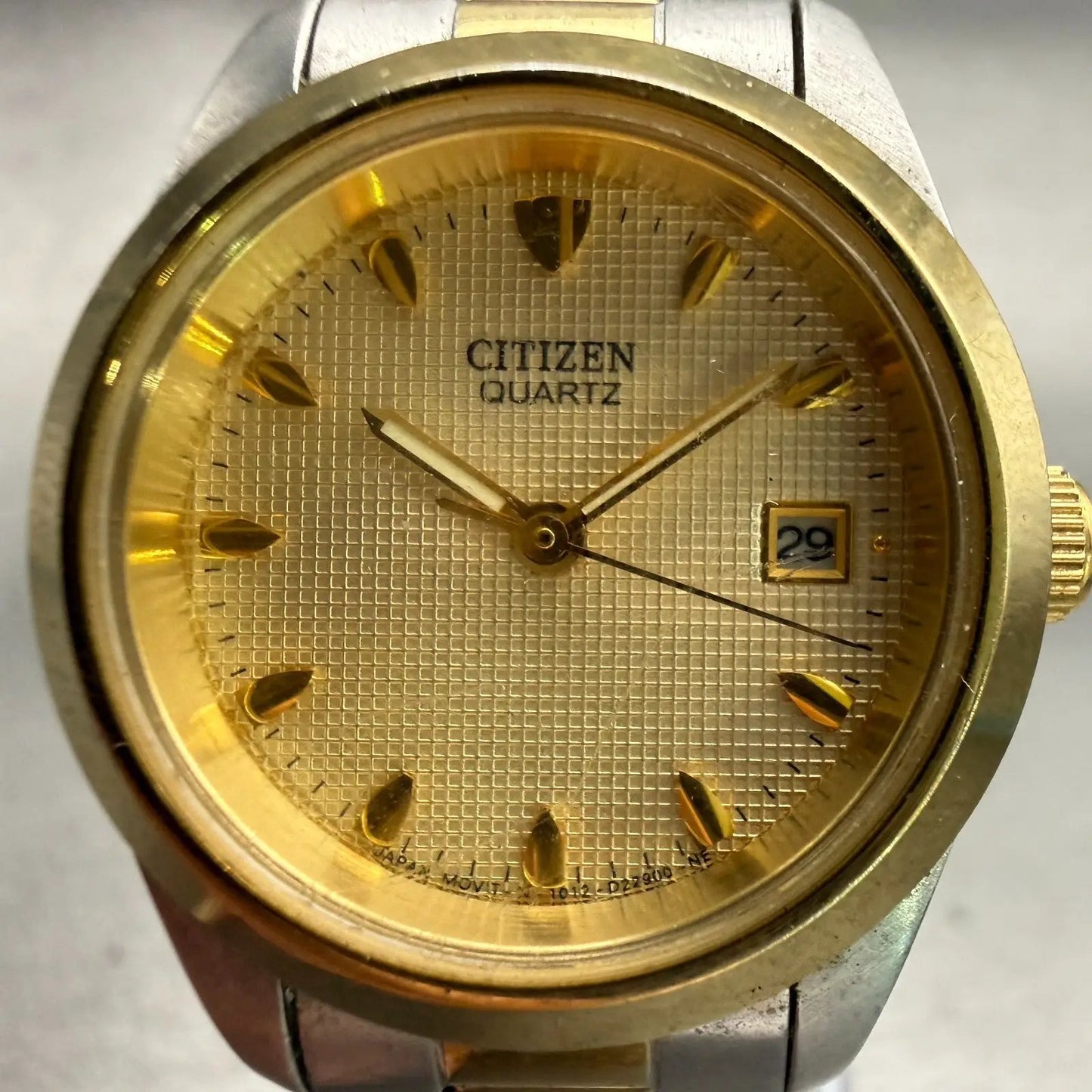 Citizen Watch Women 26mm Champagne Dial Two Tone Date Round 1012-S99418 New Batt1