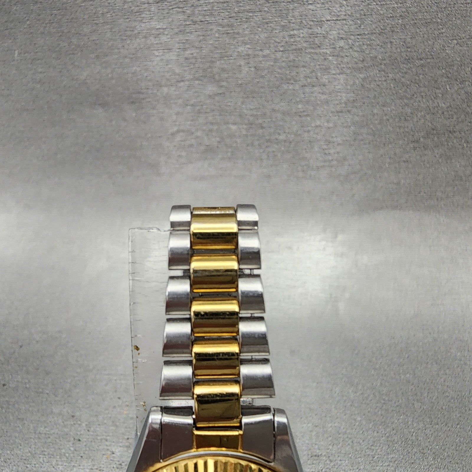 Seiko Watch Women 25mm White Dial Two Tone daydate Round 7n830041 New Batt AB565