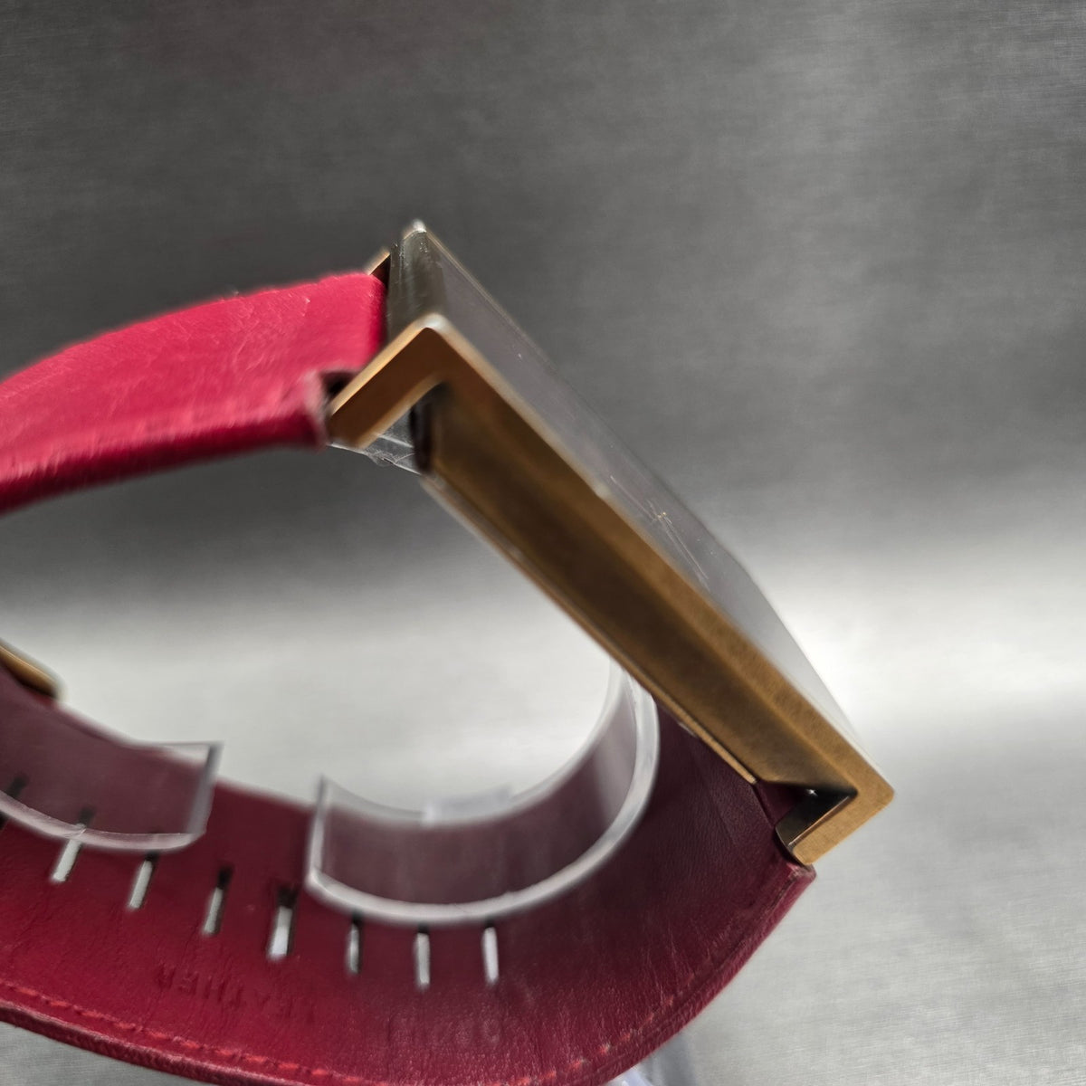 Nixon The Motif Watch Women 38mm Red Dial Gold Tone Rectangle New Battery3