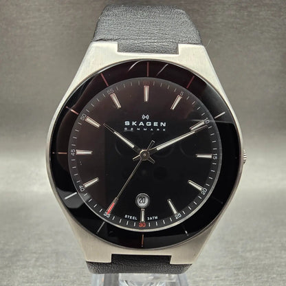 Skagen Aktiv Watch Men 38mm Black Dial Silver Tone Date Round SKW6039 New Batt1