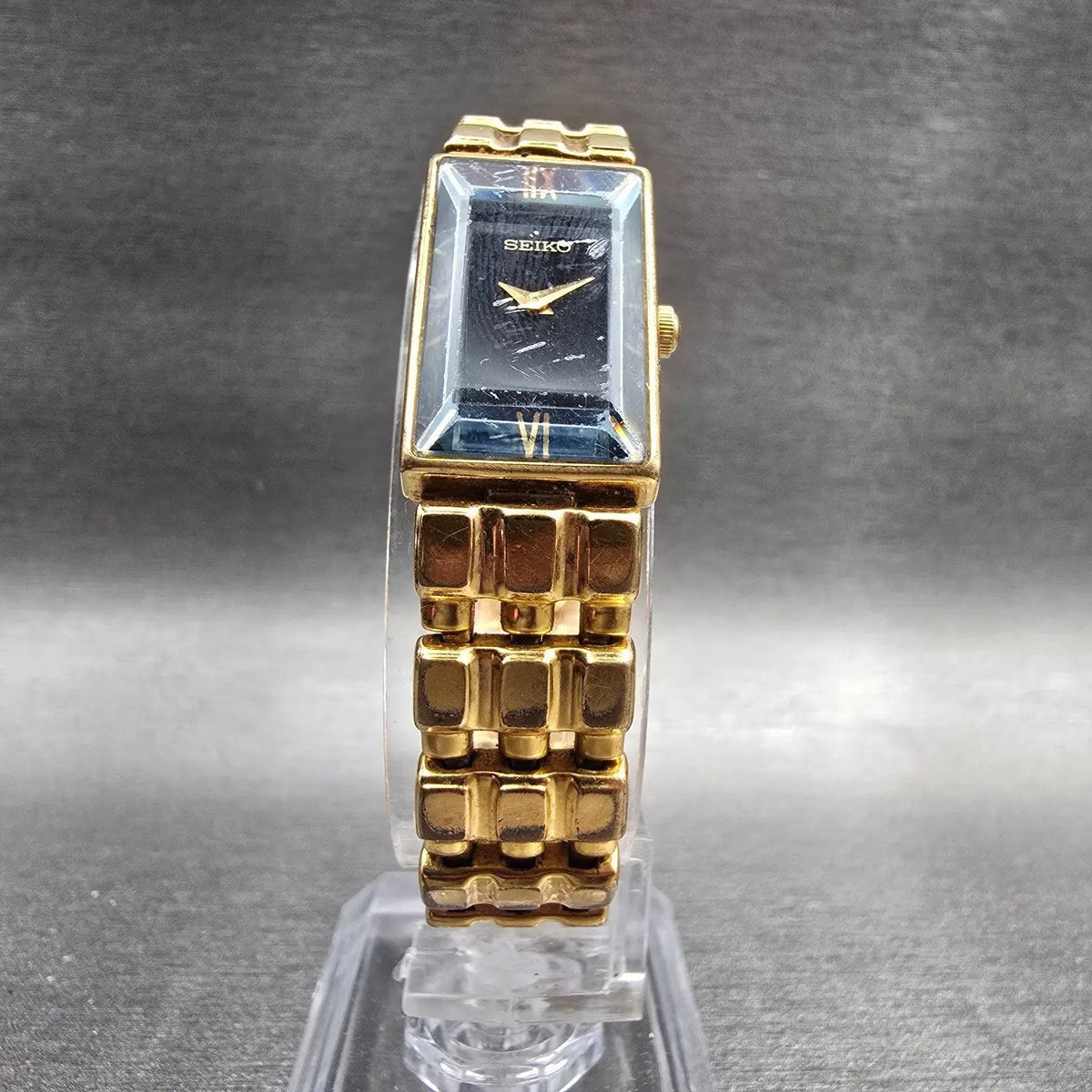 Seiko Watch Women 14mm Blue Dial Gold Tone Rectangle V220-5A00 New Battery5