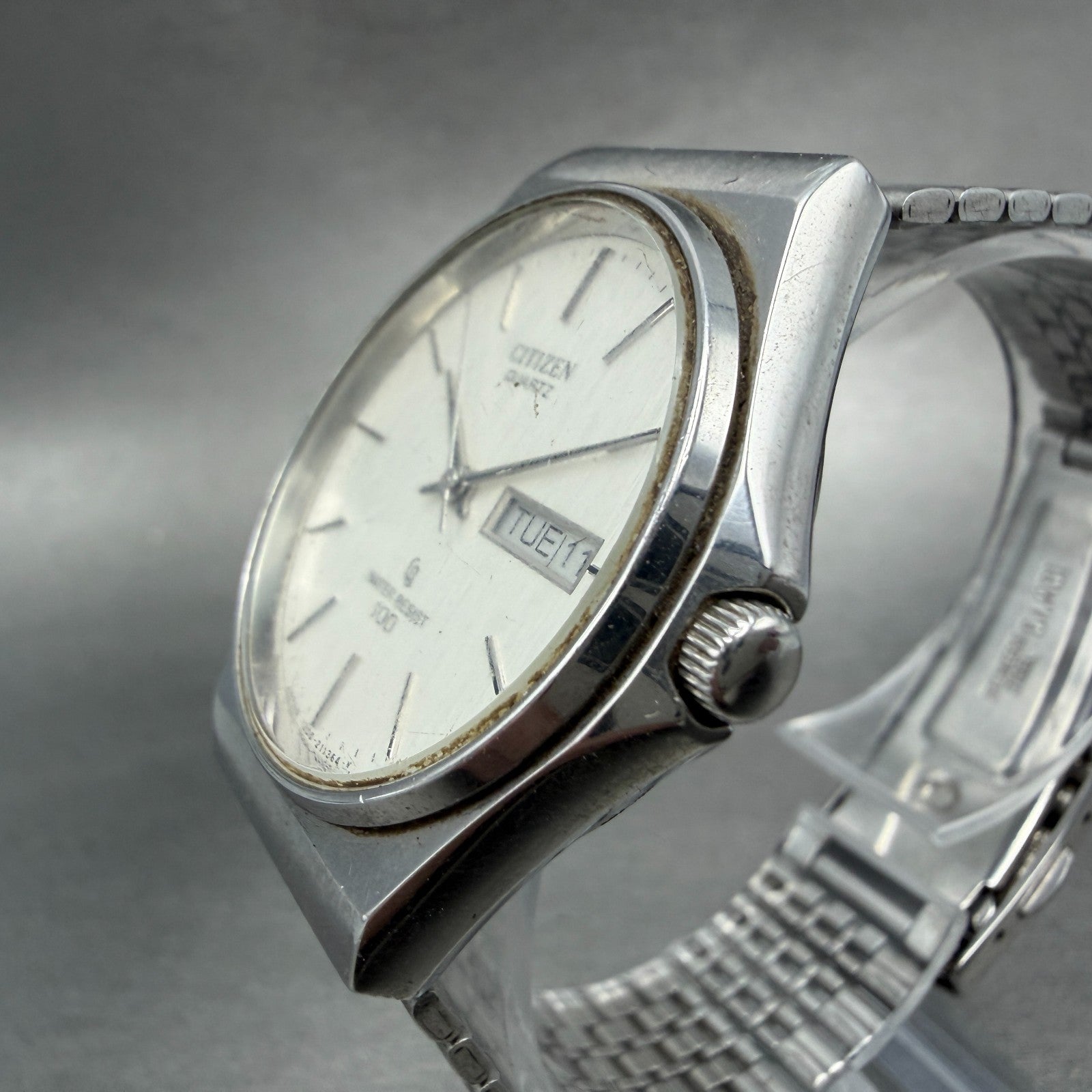 Citizen CQ Watch Men 34mm Silver Dial Silver Tone Daydate 4-211162 New Battery2
