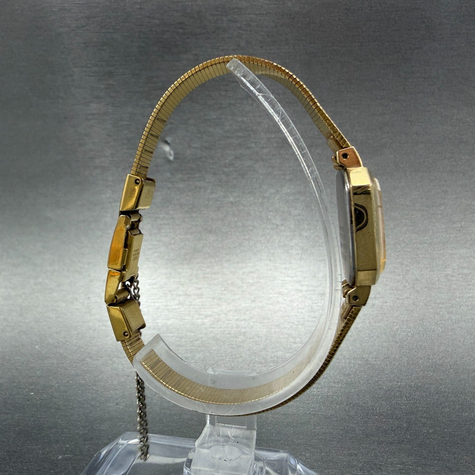 Seiko Watch Women 17mm Cream Dial Gold Tone Octagon VTG 4N00-5139 New Battery8
