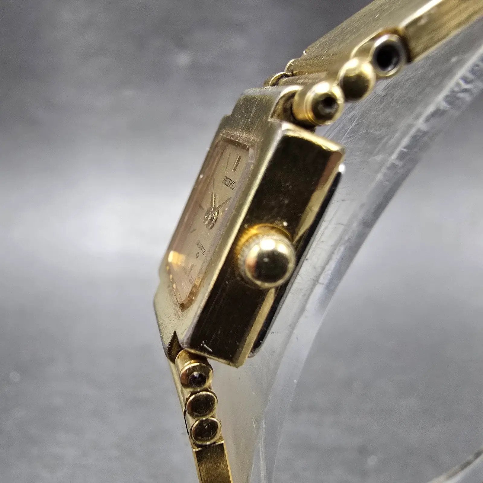 Seiko Watch Women 13mm Champagne Dial Gold Tone Square 1E20-5200 New Battery VTG2