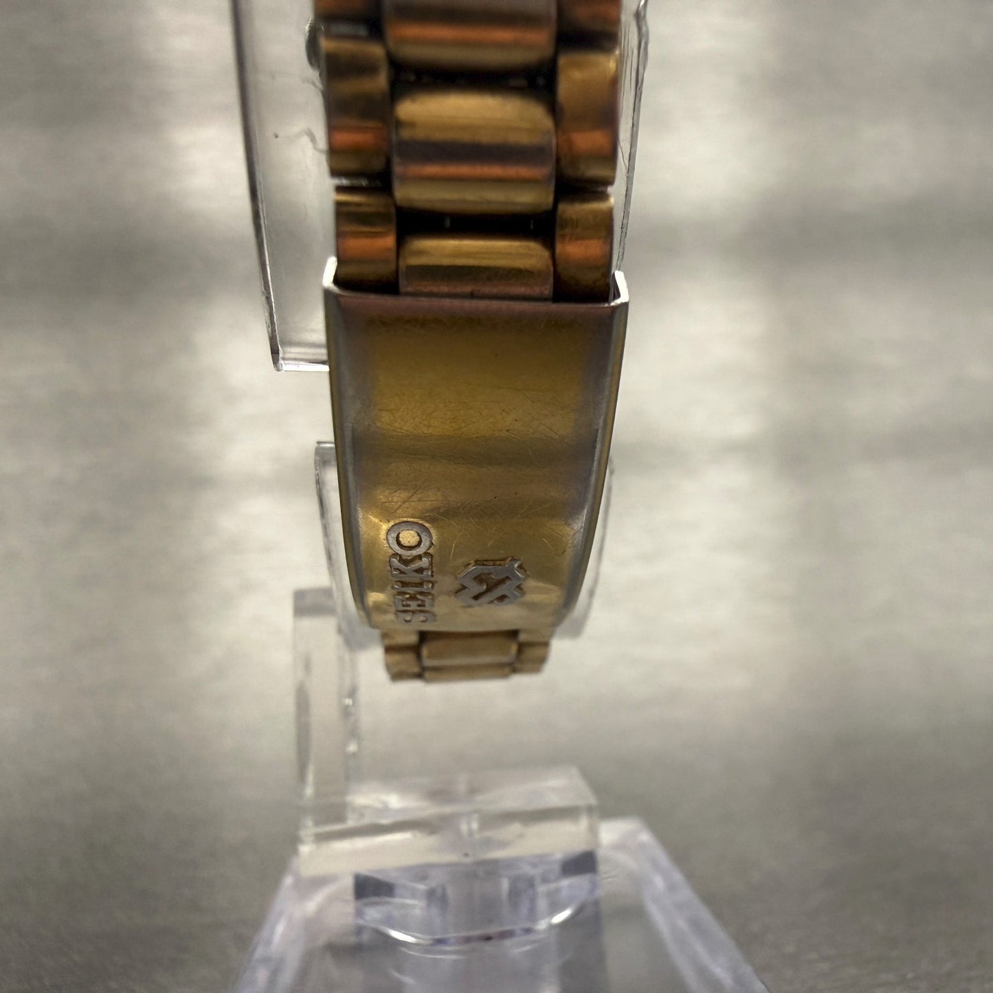 Seiko SQ Watch Women 25mm Gold Dial Gold Tone Daydate Round 2626-0159 New Batt7